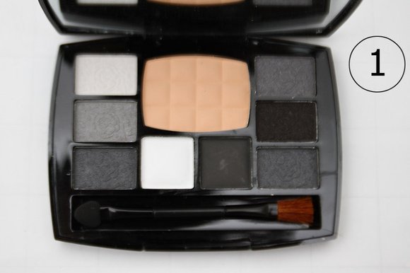 Тени с пудрой Chanel Travel Makeup Palette 33g (1)