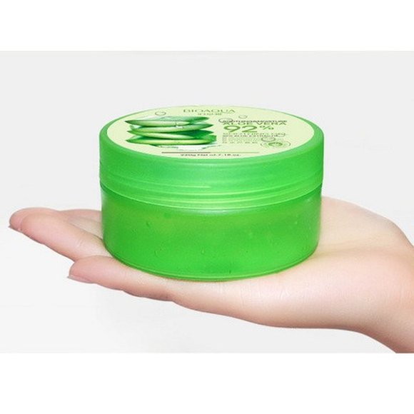 Увлажняющий гель для лица и тела с натуральным соком Aloe Vera, 220гр BioAqua арт. 8370 Увлажняющий гель для лица и тела с натуральным соком Aloe Vera, 220гр BioAqua арт. 8370