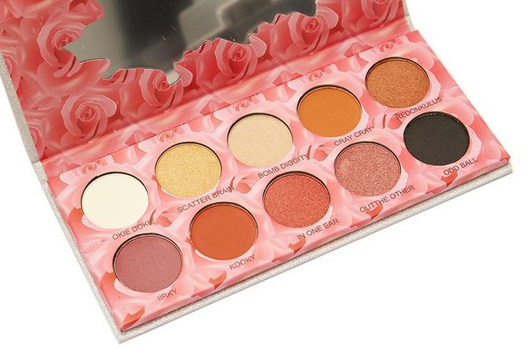 Палитра теней для век Laura Lee Los Angeles.