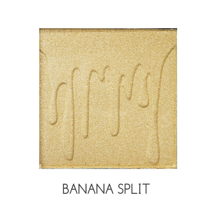 Пудра Kylie Jenner Pressed Bronzer Powder - Banana Split 9.5g