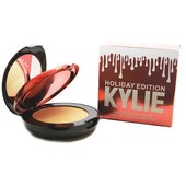 Пудра Kylie Holiday edition 2 in 1 powder cake 10g #3 Пудра Kylie Holiday edition 2 in 1 powder cake 10g #3