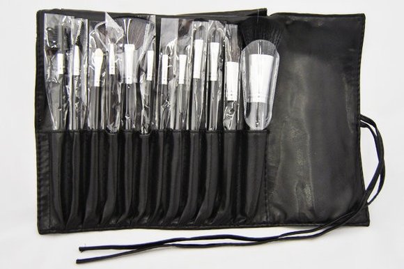 Кисти Global Fashion в чехле 12шт