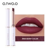 Матовая губная помада O.TWO.O арт. SC016 №8 (Berry Color) 0.95 g. Матовая губная помада O.TWO.O арт. SC016 №8 (Berry Color) 0.95 g.