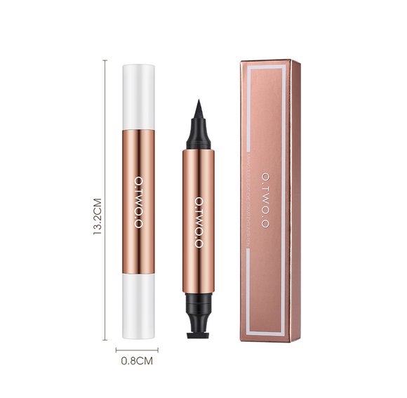 Двухсторонняя быстросохнущая подводка для глаз со штампом / чёрная O.TWO.O арт. 1019 2.8 g. Двухсторонняя быстросохнущая подводка для глаз со штампом / чёрная O.TWO.O арт. 1019 2.8 g.