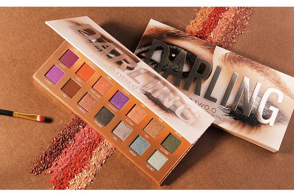 Пигментированные тени  21 цвет O.TWO.O арт. 9994 31.5 g.