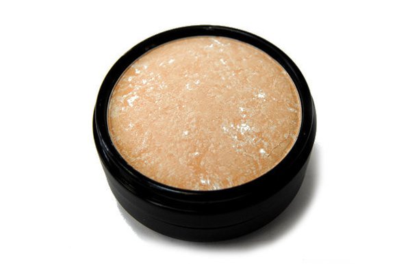 Пудра Chanel The fashionable glamour powdery cake baked 10g